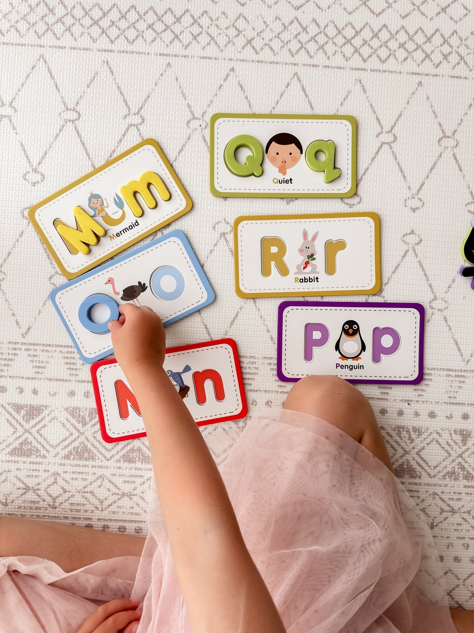 Curious Columbus - Flash Cards + Alphabet letters - MagPlay